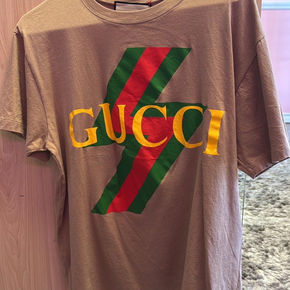 Gucci Tan Short Sleeve Tee with Graphic Logo